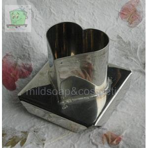 พิมพ์หล่อเทียน สแตนเลส หัวใจ H 565 ขนาด 5 x 6 สูง 5 ซม. น้ำหนักเทียน ประมาณ 90 กรัม