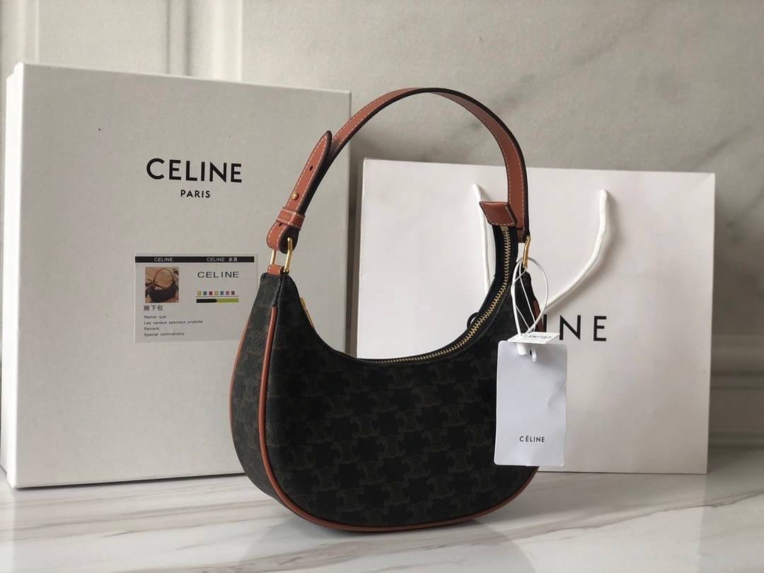 กระเป๋าสะพายไฮโซเรียบหรูดูแพงแบรนด์เนมซีลีนพรีเมี่ยมกิ๊ฟ Celine Premium gift สีน้ำตาลดำ CELINE SHOULDER BAG VIP GIFT WITH PURCHASE (GWP) พรีเมี่ยมกิ๊ฟ