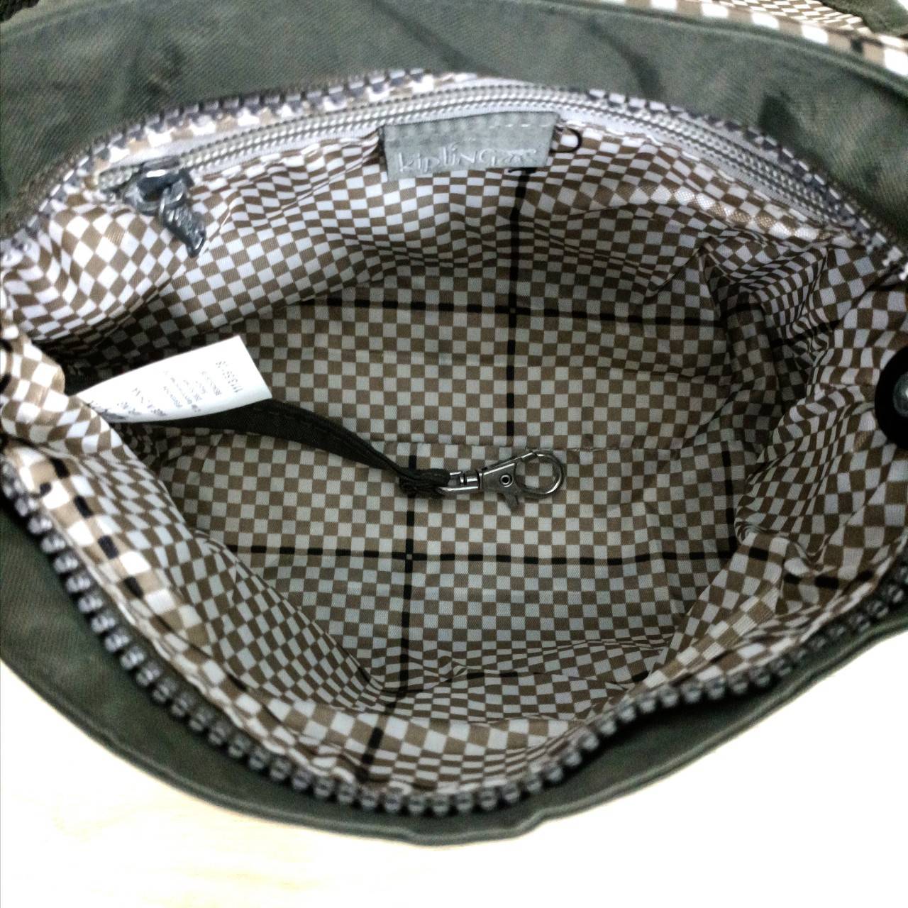 กระเป๋าสะพายไฮโซเท่ห์ๆ เก๋ๆ แบรนด์เนมคิปลิ้งค์สีดำ สีเทา สีแดง KIPLING SABIAN CROSSBODY MINI BAG