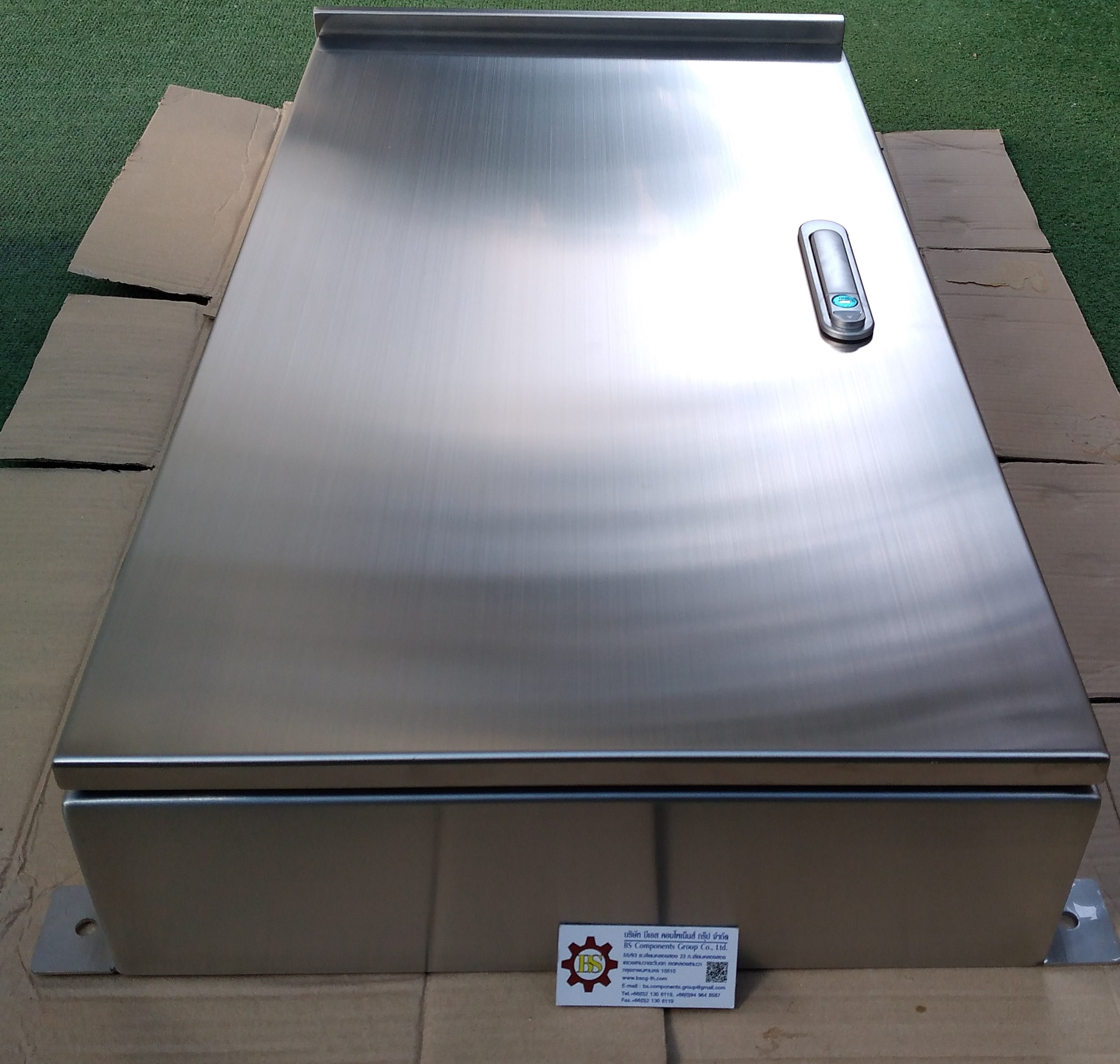 LOAD CENTER 100A ตู้โหลดสแตนเลส 304 ฝา 2 ชั้นทึบ หลังคาสโลป W450xH805xD150mm. (42ช่อง)