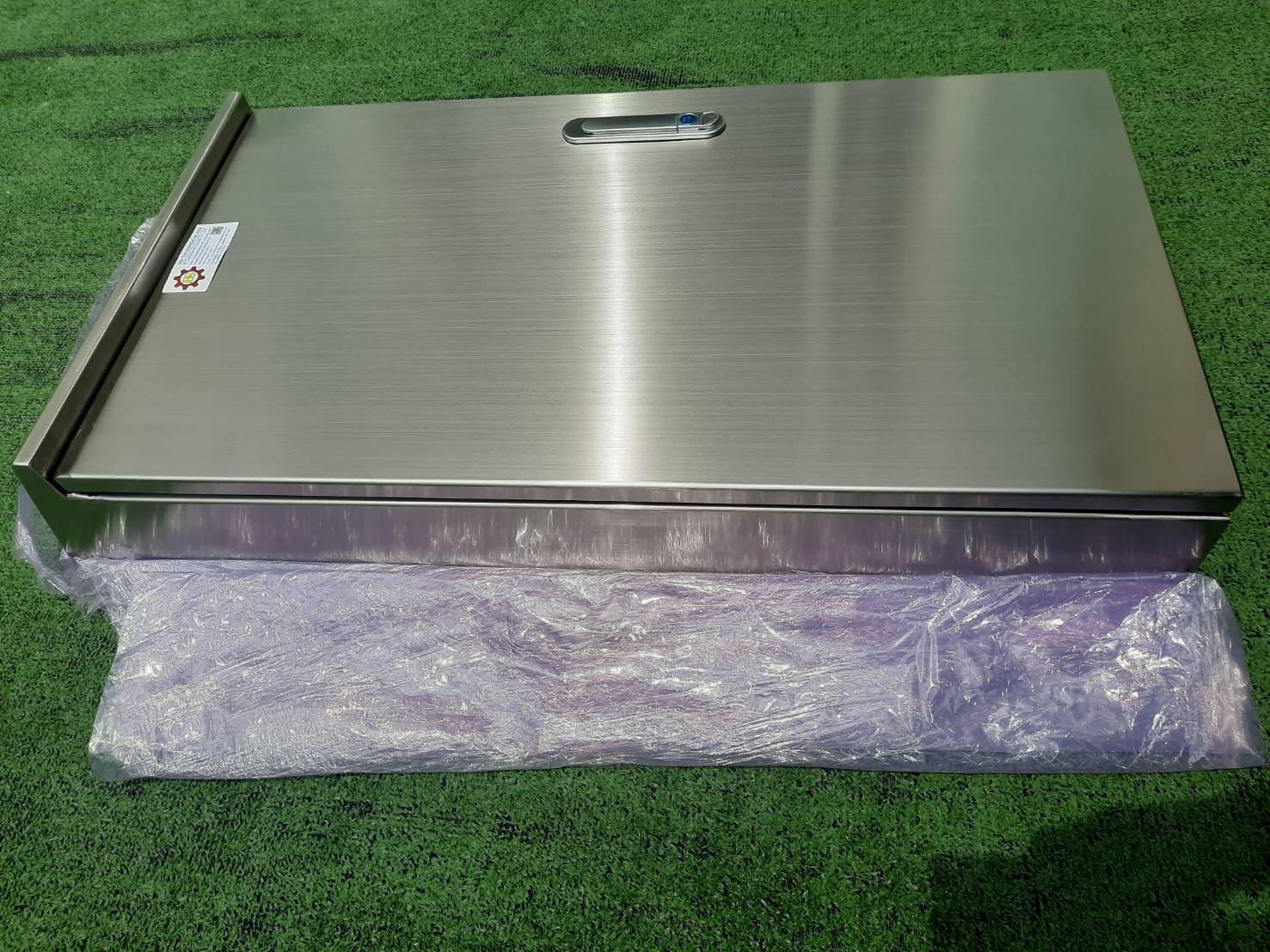 Main LUG 250A ตู้สแตนเลส 304 มีหลังคาสโลป W450xH800xD152mm. (42ช่อง)