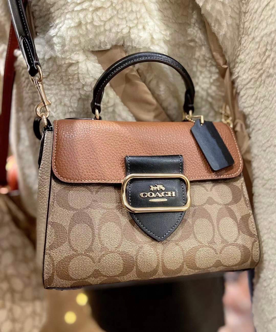 กระเป๋าสะพายไฮโซเรียบหรูดูแพงแบรนด์เนมโค้ชขนาด 8.5 นิ้ว หนังแท้ Coach Morgan Top Handle Satchel ((CE569//CF321//CF322))