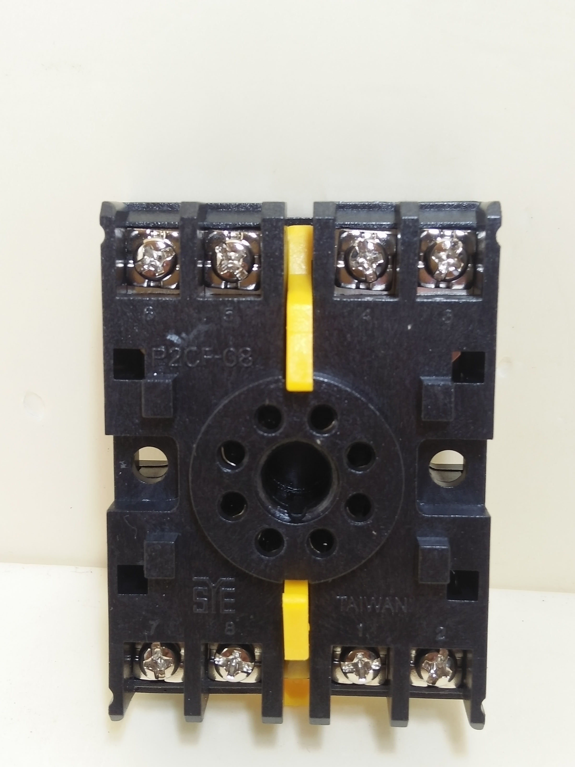 FOTEK : SOCKET P2CF-08