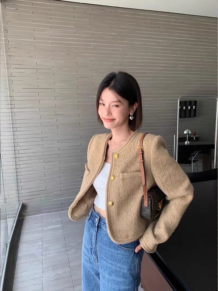 ||| GB SHOP ||| Blazer ผ้าทวิต แต่งกระดุมทอง เนื้อผ้าดี งานมีซับในสวย TAG : SUO NI SHA 🇰🇷