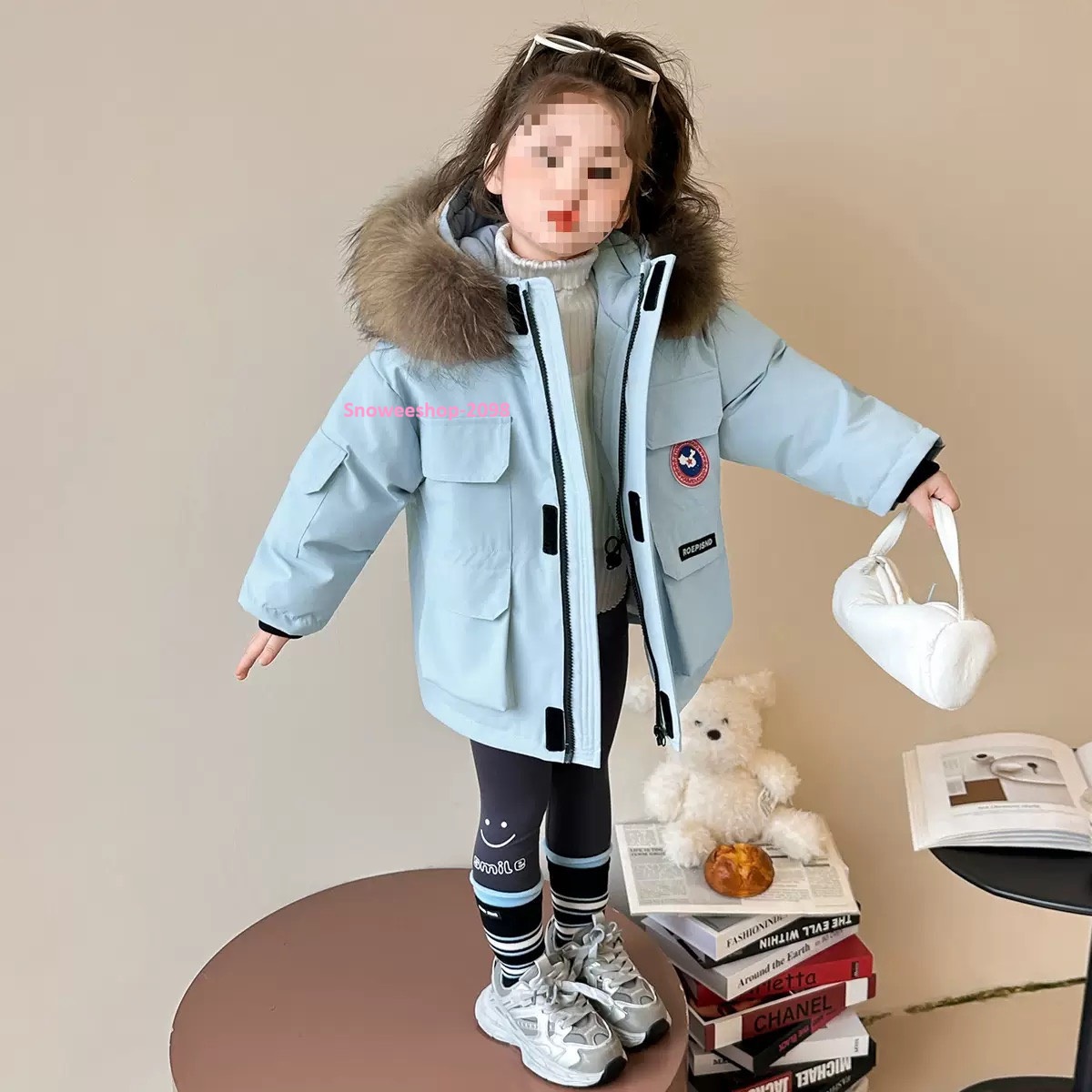 ลมหนาวก็ไม่กลัว…เด็กใส่แล้วอุ่นมาก สื้อกันหนาวสไตล์แคนาดากูส มีฮู้ดกันลม–กันน้ำ–กันหิมะ ใส่เที่ยวเมืองนอกได้สบาย มีไซส์ 80–150 cm และ 3 สีสุดคิ้วท์ ครบทุกลุค