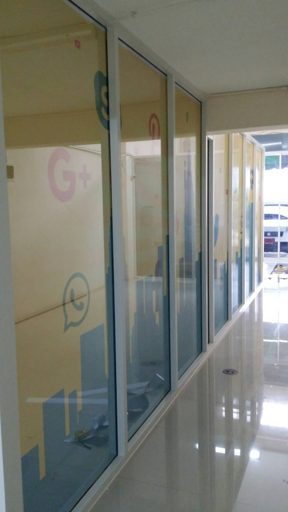 Sticker Indoor / Outdoor