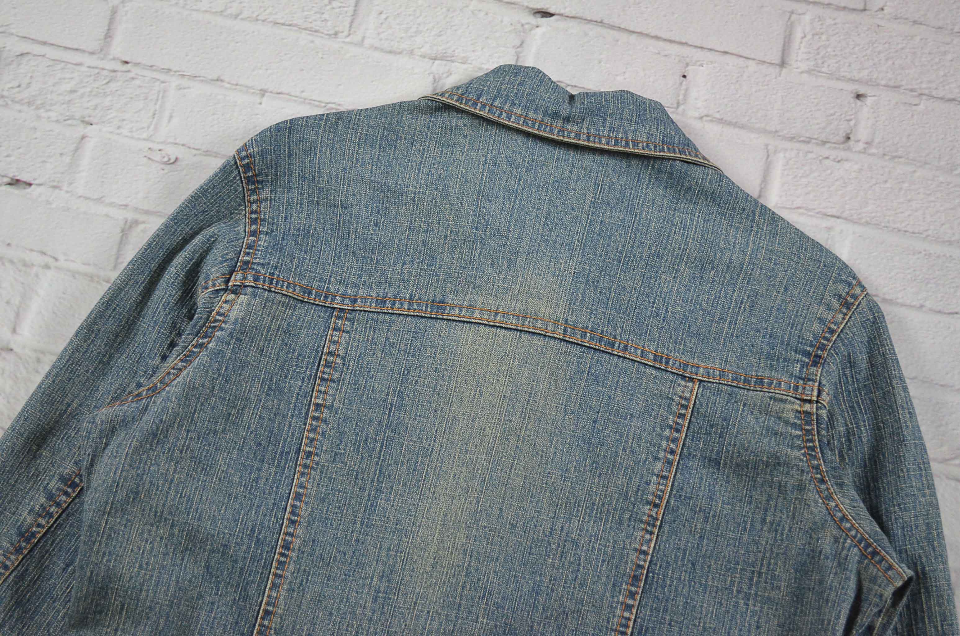 JEANS อกจริง38' (M) เสื้อแจ็คเก็ตยีนส์ เสื้อยีนส์แขนยาวหญิงชาย ใส่คลุมผ้าไม่แข็ง มีเป๋าข้างเป๋าใน