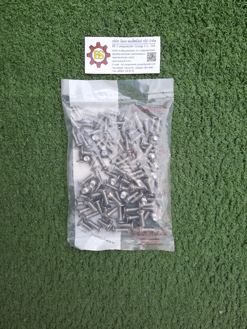 Kumwell : Stainless Steel Bolt WA-NT26 Stainless Steel Bolt Taper Head Size 1/4" x 3/4"