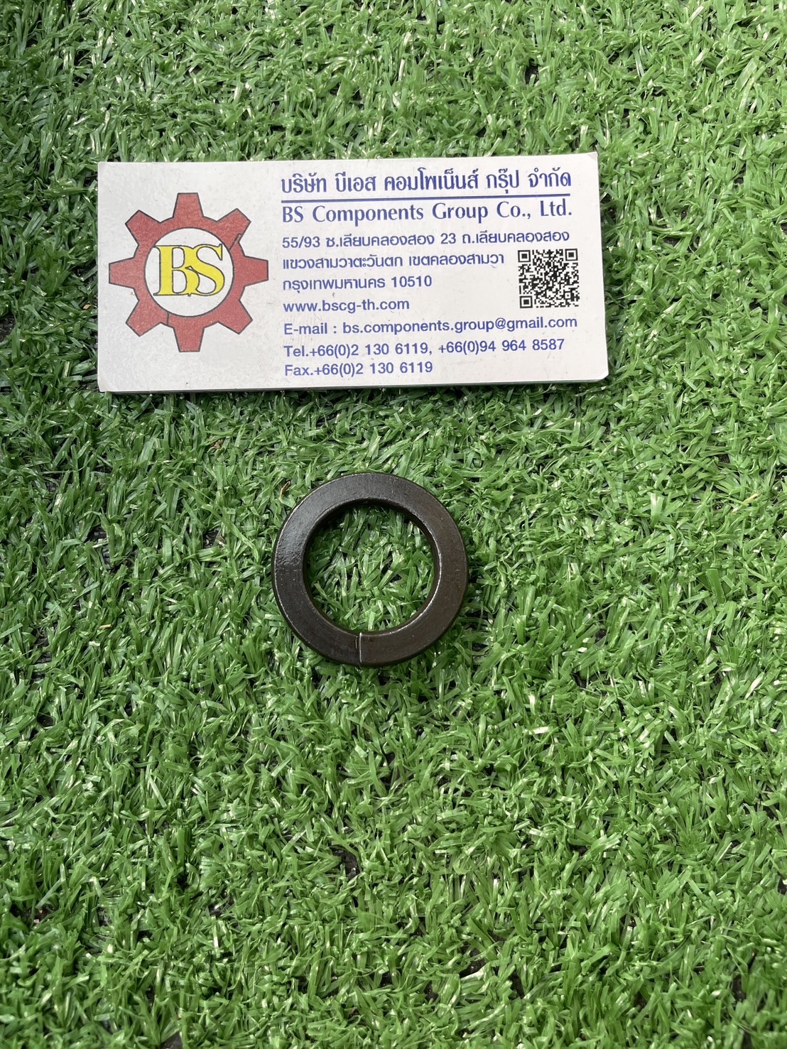 แหวนสปริงดำ 20mm. (3/4") 200ตัว/กล่อง