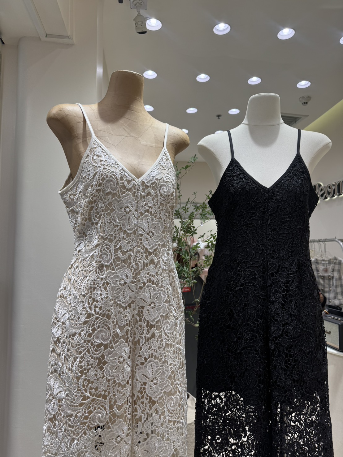 Miracle Jumpsuit #854# Color: pearl / black ðĪāļāļąāđāļĄāļŠāļđāļāļĨāļđāļāđāļĄāđāļāđāļģāđāļāđāļē āļĨāļēāļĒāļŠāļ§āļĒ āļāļāđāļāđāļ āđāļāļ·āđāļāļāđāļēāđāļĨāđāļāđāļŠāļ āļāļāļ§āļĩāļŦāļāđāļē/āļŦāļĨāļąāļ āļŠāļēāļĒāļāļĢāļąāļāļĢāļ°āļāļąāļāđāļāđ āļĄāļēāļāļĢāđāļāļĄāļāļąāļāđāļāļāļąāļŠ āļāļāļĄāļāļĨāļĩāļāļĨāļļāļāļŠāļ§āļĒ āļŦāļĢāļđāđāļāđāļāļļāļāđāļāļāļēāļŠ