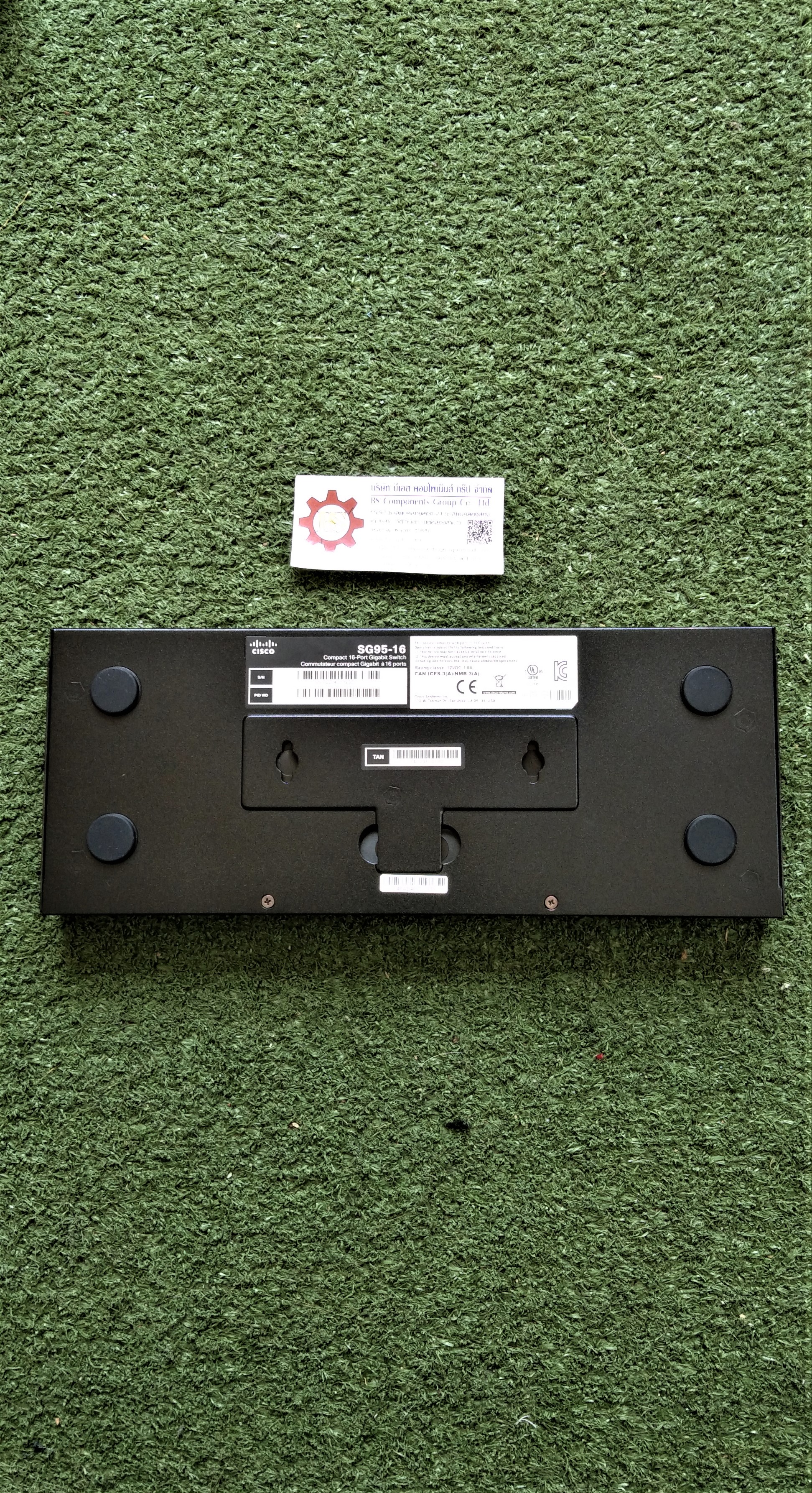 CISCO: Compact 16-Port Gigadit Switch SG95-16