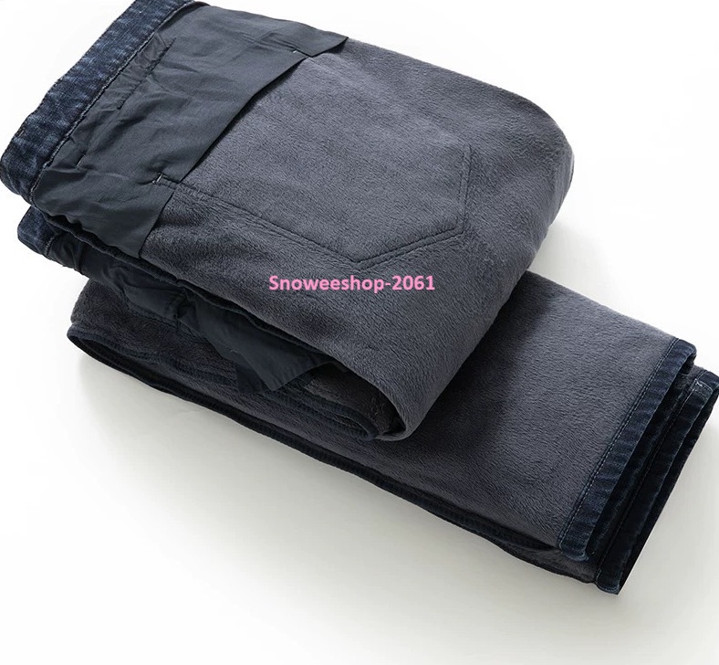 กางเกงกันหนาวคนอ้วนใส่ได้ทั้งผู้ชายและผู้หญิง Big Size มีเอว 36–54 หนาวติดลบก็ไม่หวั่น กางเกงยีนส์กันหนาวบุกำมะหยี่หนาพิเศษ อุ่นนุ่มใส่สบาย ไม่โป๊ะ แมทช์ง่ายกับทุกลุค มีทั้งทรงตรง / ทรงหลวม ใส่ได้ทั้งผู้ชาย & ผู้หญิง 2 สี : ยีนส์คลาสสิก / ดำเท่เรียบหรู หน