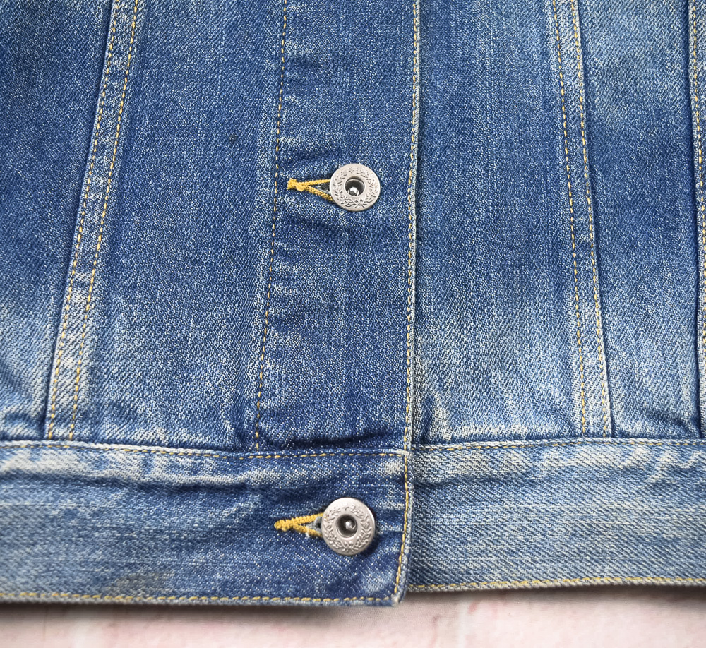 GUแท้ รอบอก 40 เสื้อแจ็คเก็ตยีนส์ ผู้หญิง จียู สียีนส์ เสื้อแขนยาว เนื้อผ้าดี