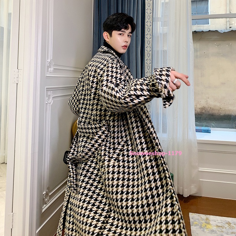 เสื้อโค้ทผู้ชายลายสก๊อต สไตส์วินเทจอังกฤษ ทรงโอเวอร์ไซส์ ผ้าวูลตัวยาวซับในหนาแต่งเข็มขัดเข้ารูป ขนาดรอบอกถึง 50 นิ้ว