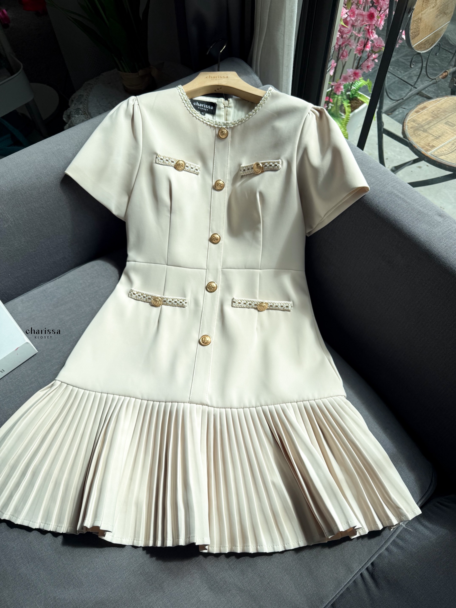 เดรสดีไซน์กระโปรงพลีทหรูหรา ใส่ทำงานก็ปัง ใส่ออกงานก็