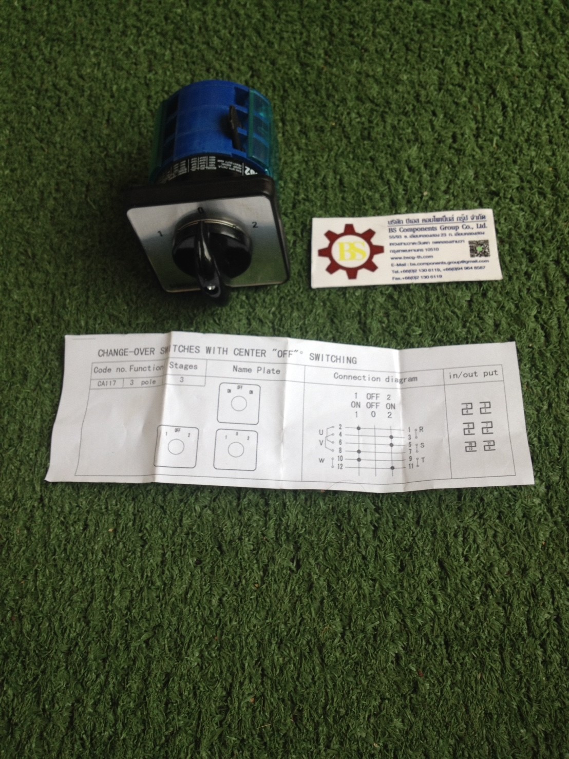 SHINOHAWA : Cam Switch 1-0-2, 32A 3P 64x64mm.