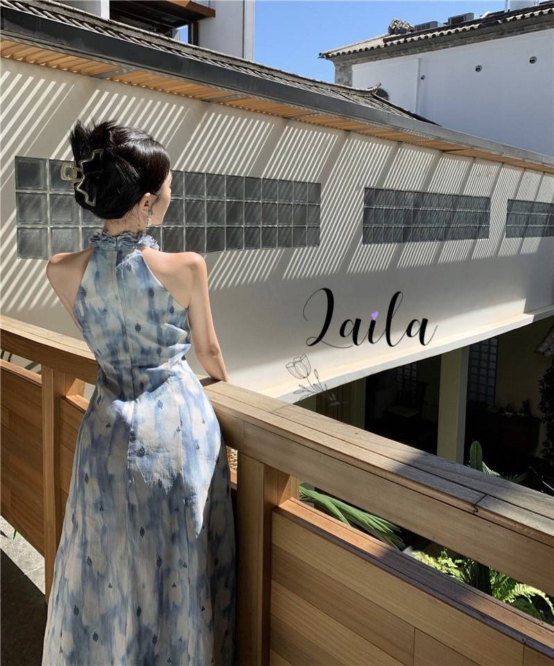 เดรสยาวทรงปล่อยๆใส่สบายผ้าชีฟองเกาหลีพริ้วๆสวยทรงคอยูดีไซน์ดอกไม้รอบคอใส่ให้เข้ารูปสวยสุดๆเลยค่า งานนี้สาวกทะเลต้องไม่พลาดค่า #byLaila #ชุดลายดอก #เดรสเกาหลี #เดรสลายดอก