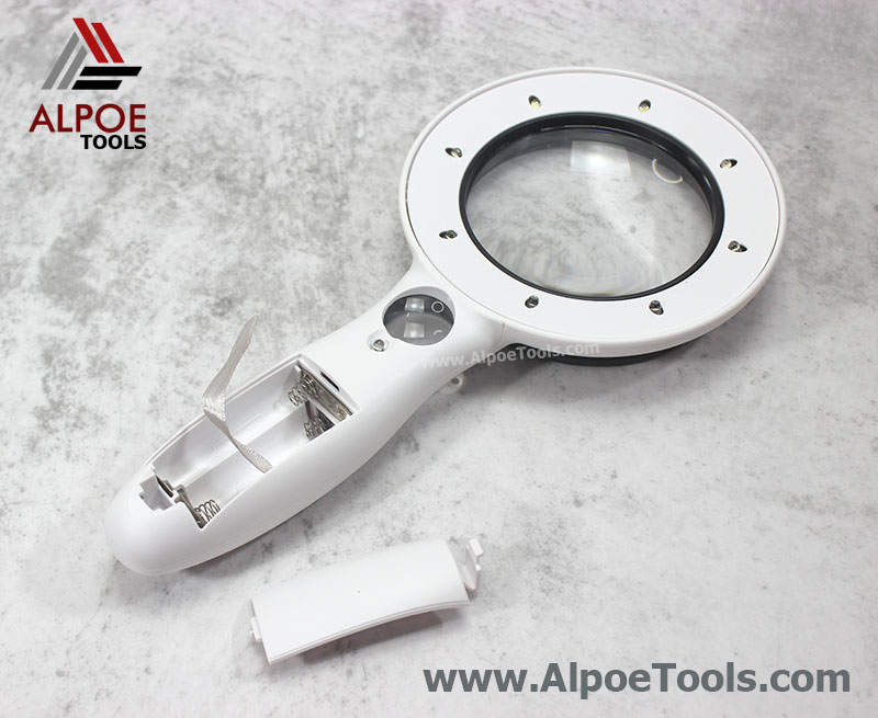 แว่นขยาย มีไฟ เปลี่ยนเลนท์ได้ 2 เลนท์ รุ่น No.6902-8L