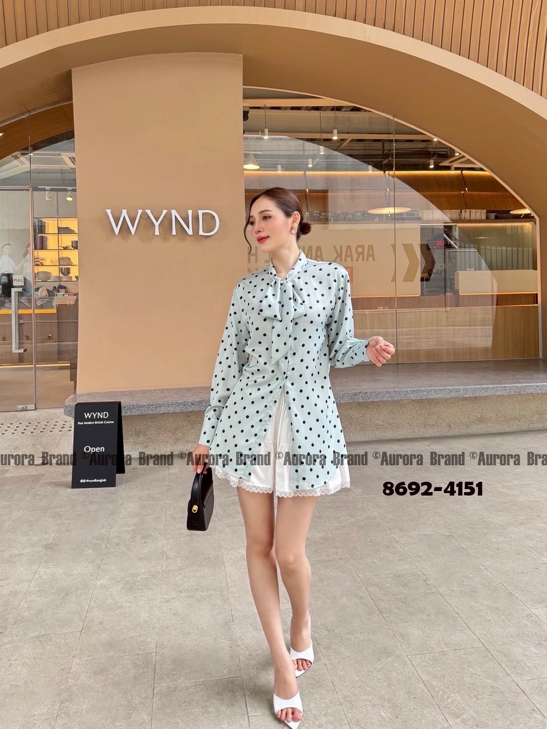 Label :: AURORA by RAMI-PAPHA Set เสื้อทรงใส่สบายๆ ลายจุด สวยหวาน กระดุมหน้าแกะใช้งานได้จริง ด้านหน้าผูกปรับได้ **เนื้อผ้านุ่มสวมใส่สบาย +++มาพร้อม กระโปรงดีเทลเก๋ แมชกันได้อย่างลงตัว ช่วงเอวมีสม๊อคยืดหยุ่นตามลำตัว ซับในกางเกง