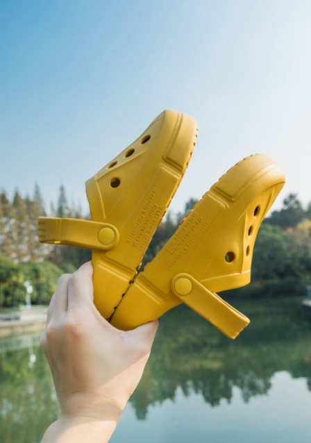 E11 รองเท้าหัวโต ยาง EVA กันลื่น นุ่มสบาทเท้า *ส่งฟรี* SKU-01820