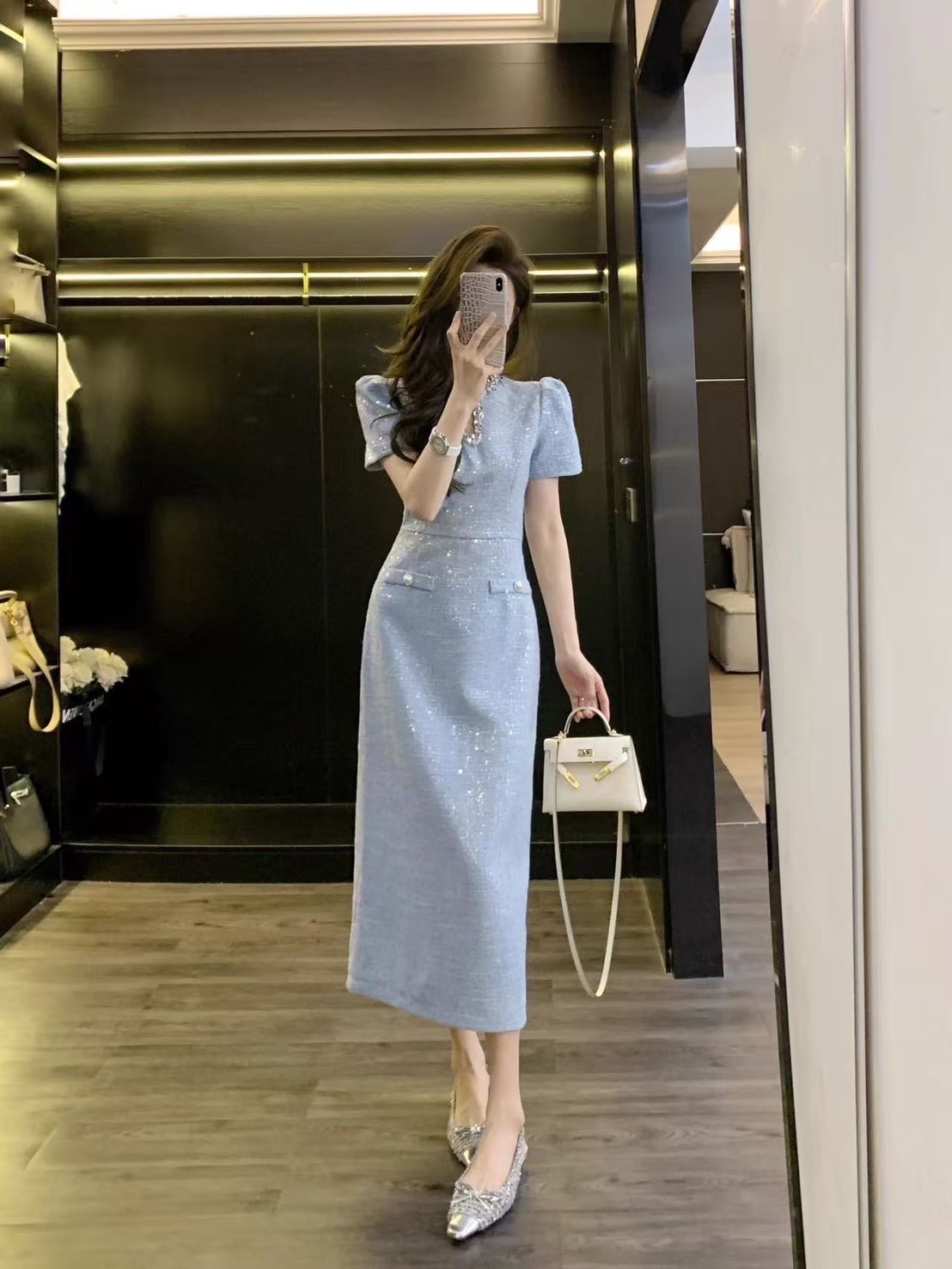 Label :: RAMI-PAPHA(รมิปภา) เดรสตัวยาวเนื้อผ้าทวีตปักwinkสวยหรูโดดเด่น ยิ่งโดนแสงยิ่งสวย winkปักสลับเล็กใหญ่แน่นๆสวยมากก