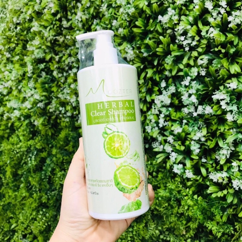 แชมพูสมุนไพร ขจัดรังแค สูตรเย็น 300 ml Moozter Herbal Clear Shampoo Anti dandruff