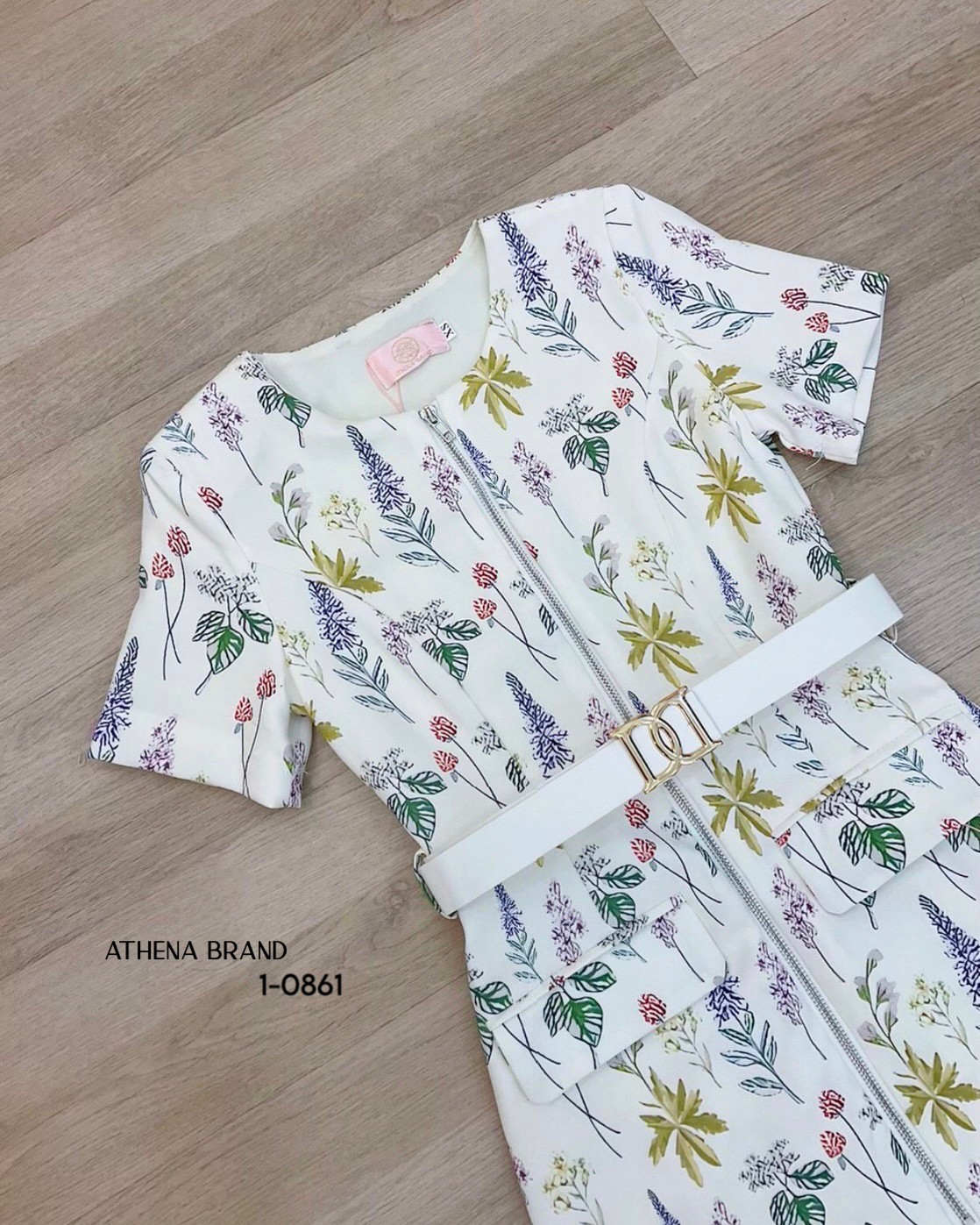 เดรสสั้นงานป้าย Athena สีขาวลายดอกไม้ไฮโซน่ารัก Size M