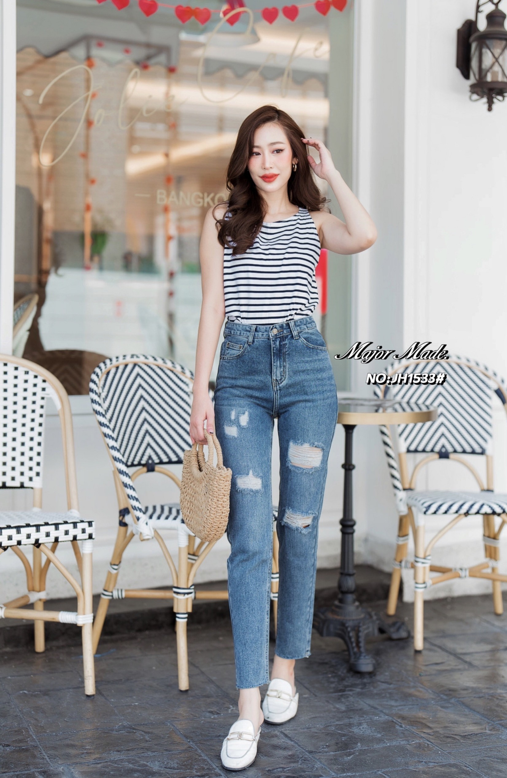 No.JH1533# -High-waist boyfriend jeans 🇰🇷🇰🇷 กางเกงยีนส์ทรงบอยสีฟอก เอวสูงงง แต่งขาดได้ลงตัวสวยเซอร์ๆตัวนี้ ผ้ายีนส์เนื้อนิ่มใส่สบาย (ผ้าไม่ยืด) แพทเทิร์นแป๊ะ ใส่เก็บพุงสวยดูมีเชฟ
