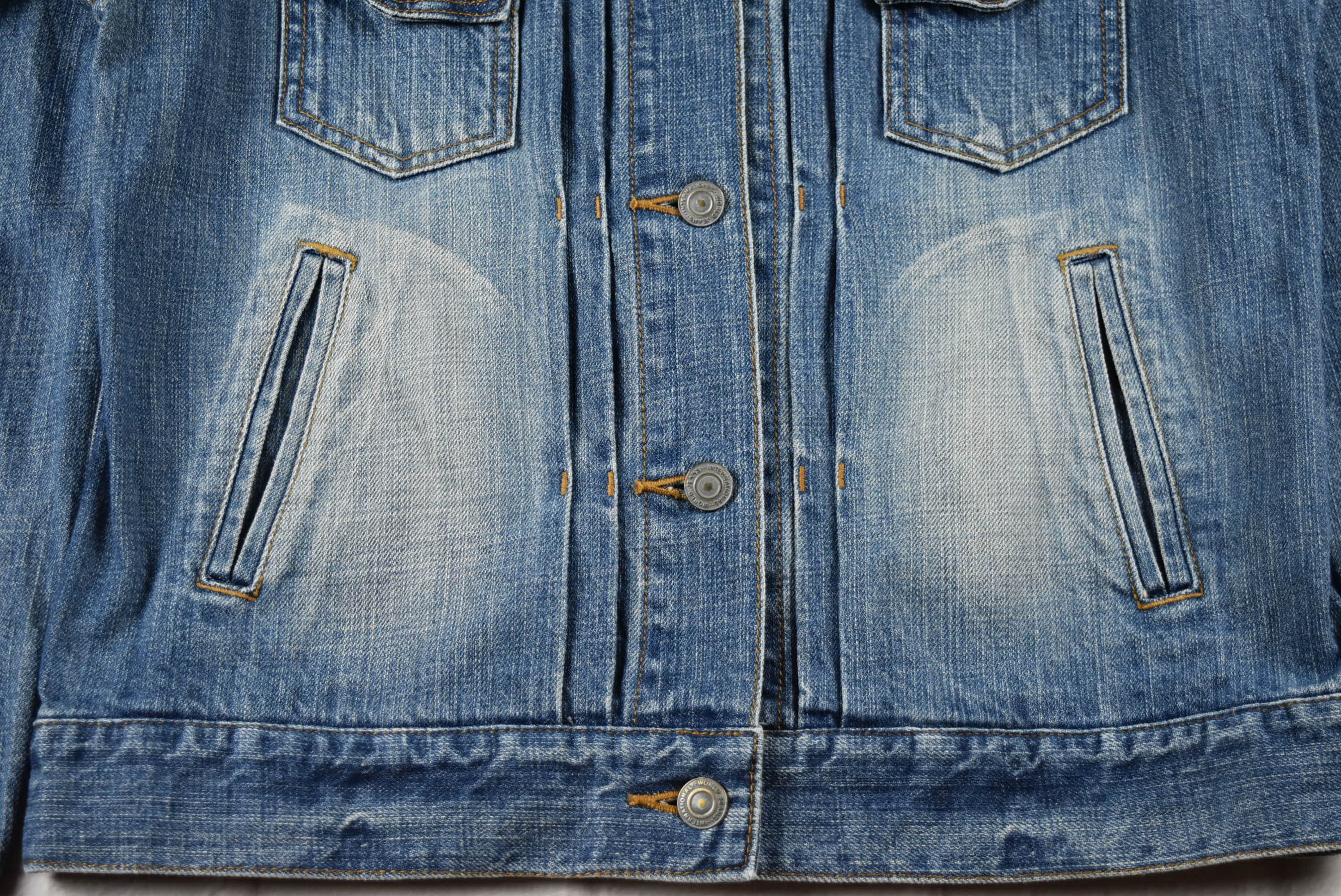 Versean อกจริง 37 ไซส์ M เสื้อแจ็คเก็ตยีนส์ แขนยาว ผู้หญิง ทรงสวยใส่สบาย มีกระเป๋าข้าง