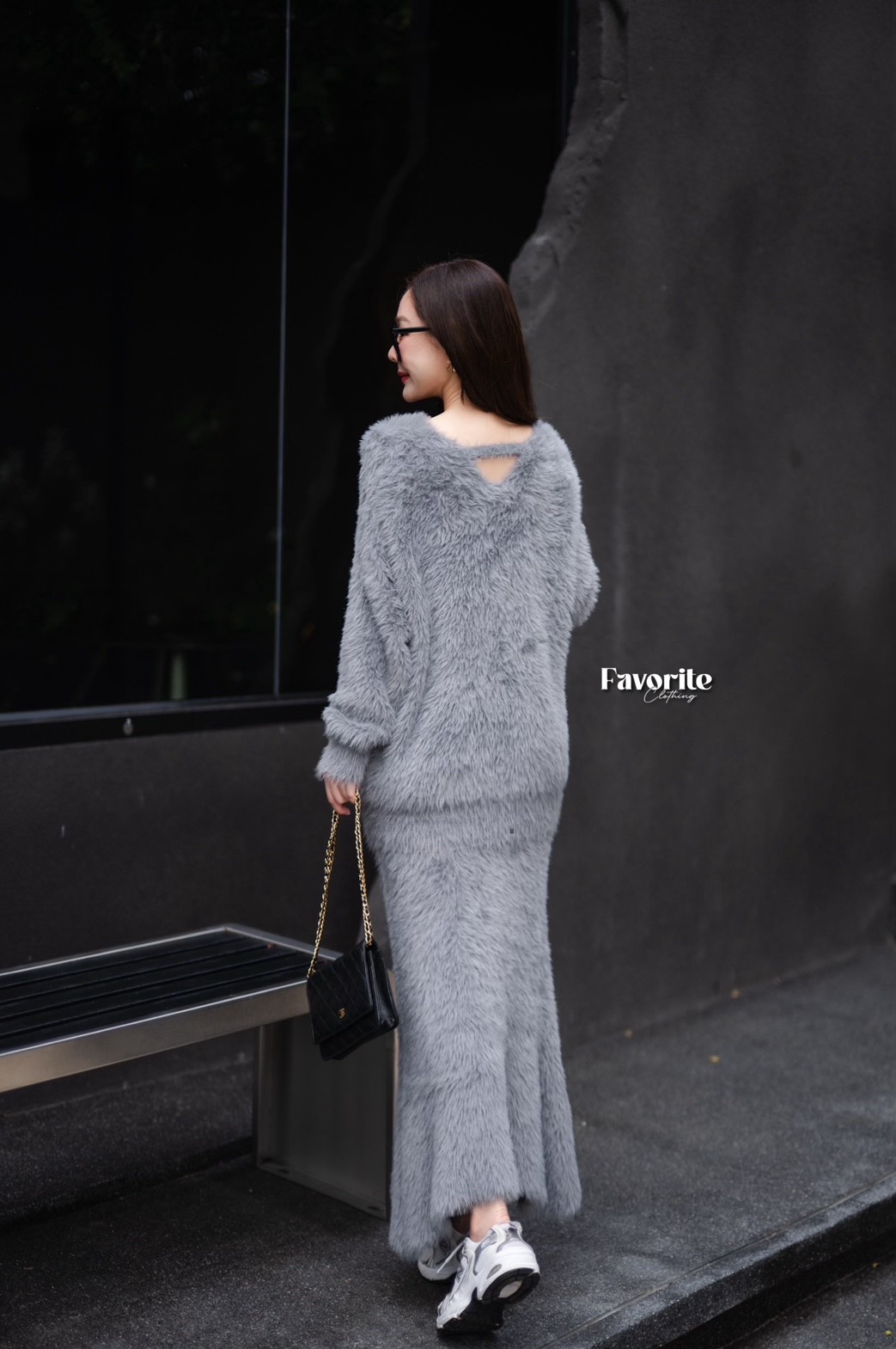 Set เสื้อแขนยาว+กระโปรง❣️ Set เสื้อขนมิ้งแขนยาว มาพร้อมกระโปรงเข้าชุด กระโปรงทรงหางปลา เอวสม็อคยืดตามตัว งานขนนุ่มมากกก สัมผัสละมุนมือสุดๆ ใครได้ไปคือคุ้มค่าเกินราคามากมาย งานดีสุดๆ ใส่สวยไม่ซ้ำใคร