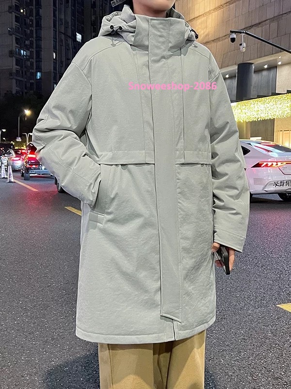 เสื้อโค้ทยาวบุหนา อุ่นได้ถึงติดลบ ไซส์ใหญ่พิเศษ L-8XL และ 3 สีสุดเท่ ใส่เที่ยวต่างประเทศหรือขึ้นเหนือก็เท่ได้ทุกองศา กันน้ำ กันลม กันหิมะครบจบในตัวเดียว ทรงยาวเหนือเข่า ดูแพง ใส่แล้วหุ่นดูสูงเพรียว มีฮู้ดปรับได้ ใส่สบายไม่อึดอัด