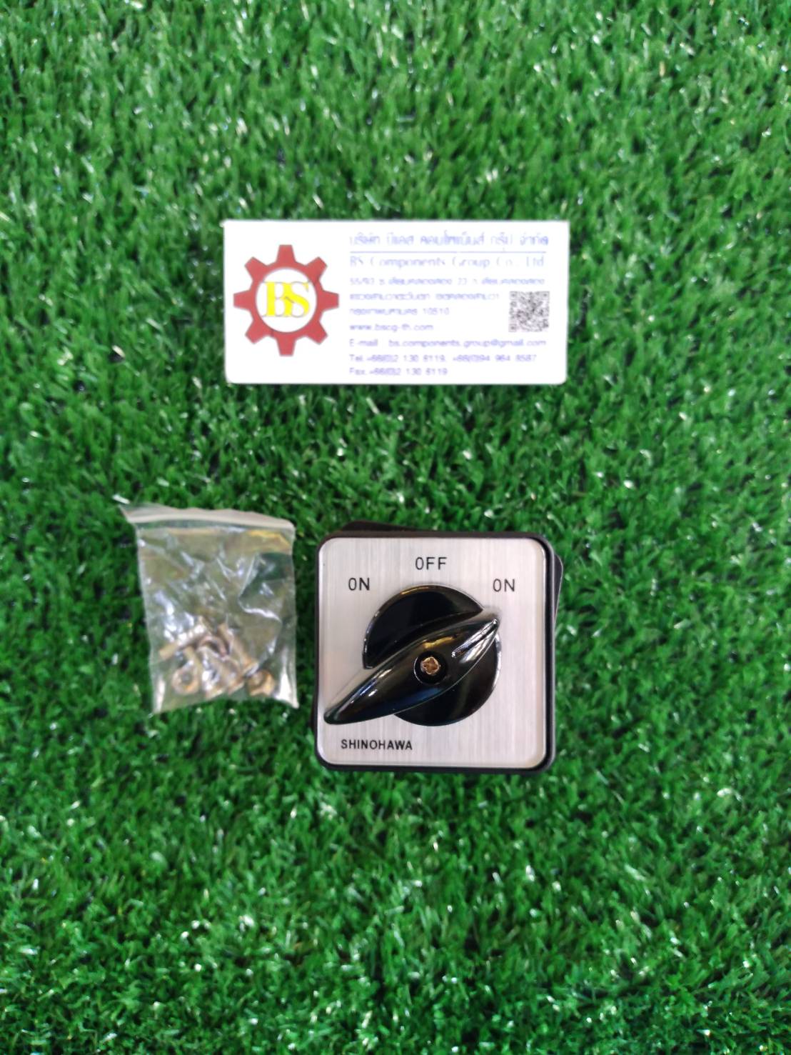 SHINOHAWA : ซีเล็คเตอร์ ON-OFF-ON 16A 2ชั้น 4NO (2NO+2NO) 48x48mm