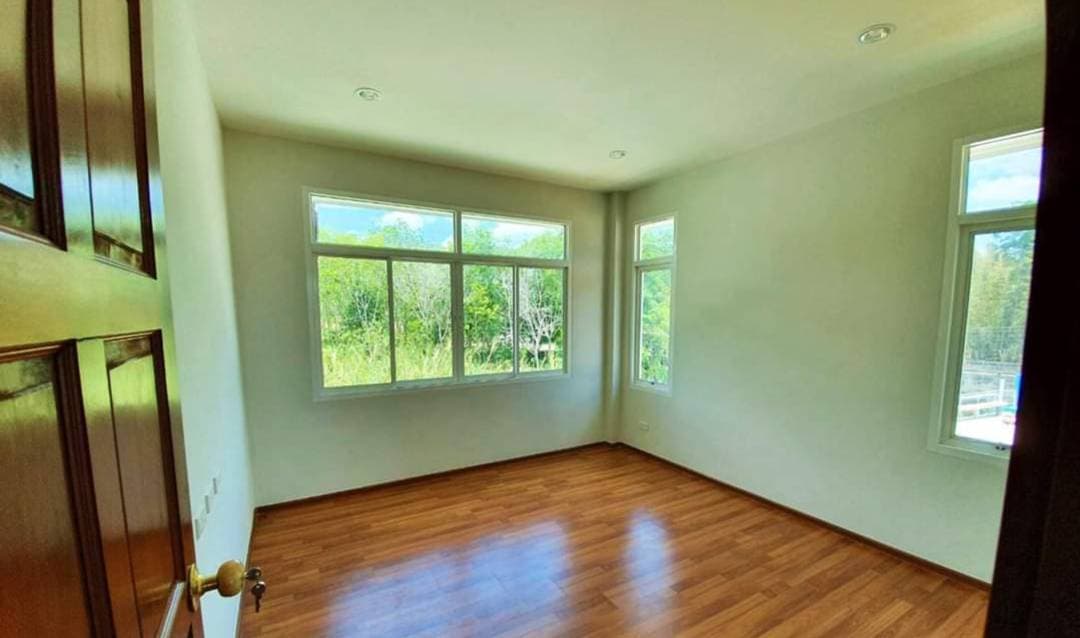 ขายบ้านเดี่ยว 2 ชั้น 3 ห้องนอน 3 ห้องนํ้าหมู่บ้านแฮปปี้แลนด์กระบี่น้อยใกล้ห้างบิ๊กซี อ.เมืองจ.กระบี่