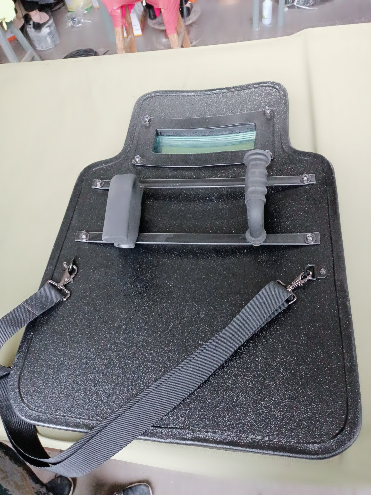 โล่กันอาวุธสงคราม ระดับ 3+ / NIJ III+AK47 (MSC) เกราะกันกระสุน สเปคตร้า (Spectra) Ballistic shield Ultra High Molecular Weight Polyethylene UHMWPE