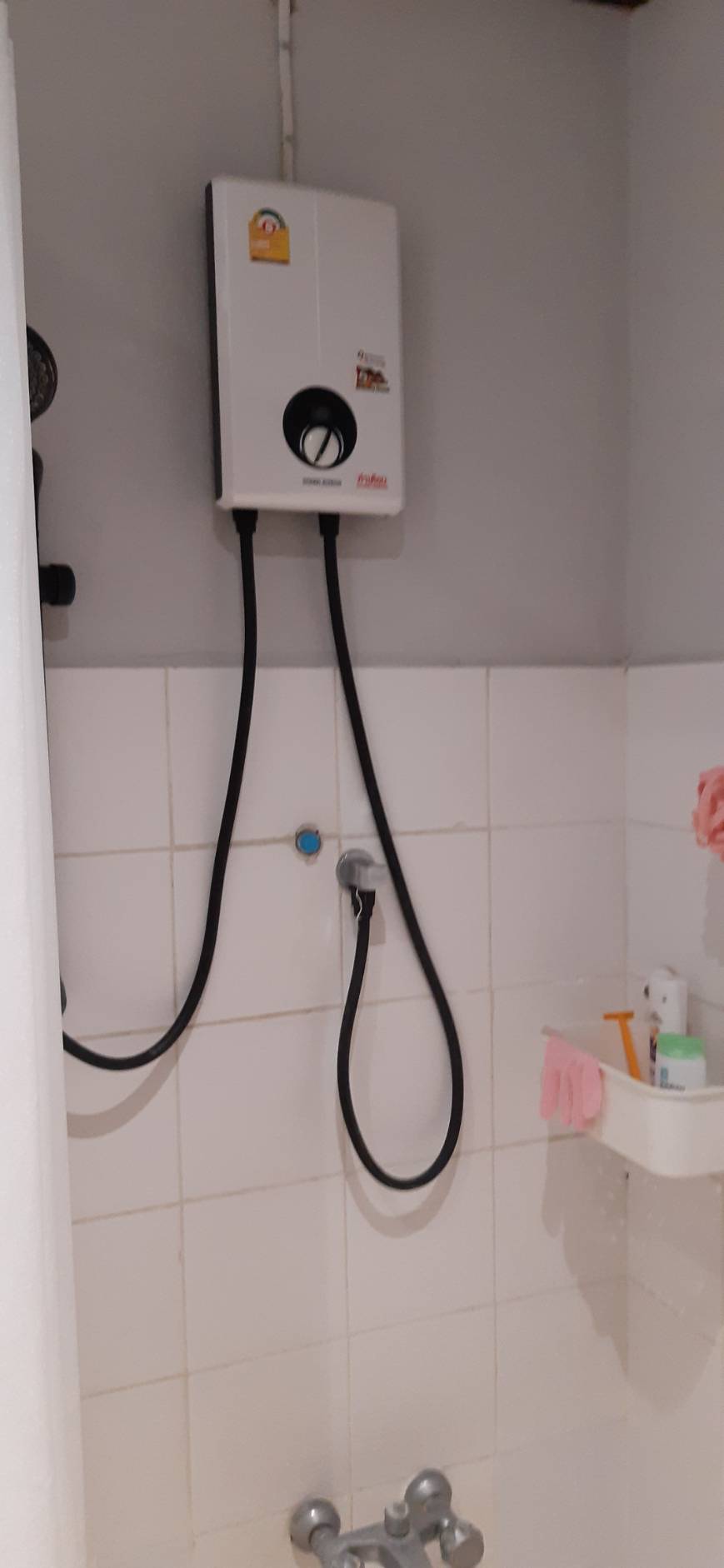 ให้เช่าทาวเฮ้าส์ จ.นนทบุรี หมู่บ้านลักกี้โฮม ซ.วัดเพลง-ไทรม้า ถนนเมน รัตนาธิเบศร์-ไทรม้า พร้อมเข้าอยู่