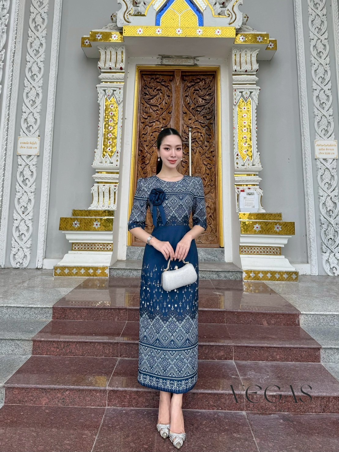 Thai Style Dress เดรสผ้าไทยพร้อมเข็มกลัดดอกไม้ ใส่เข้ารูปสวยมากคะ งานตามไซต์ ใส่สบาย ผ้าเนื้อดีมว๊าก ซับในทั้งตัว ️