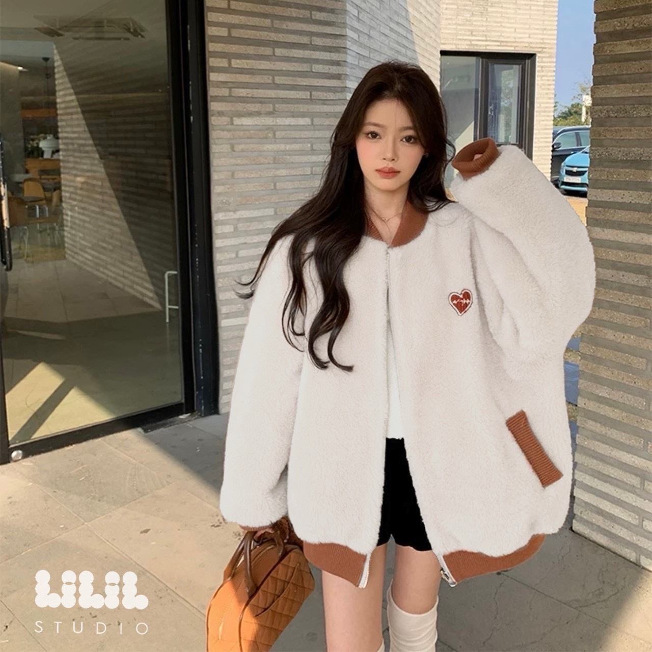 เสื้อกันหนาว เสื้อขนแกะบุซับในเย็บลายตาราง 🇰🇷ปักหัวใจเก๋ๆ ซิปหน้ากระเป๋าข้าง น้ำหนักเบา เข้าใจนักเดินทางสุด