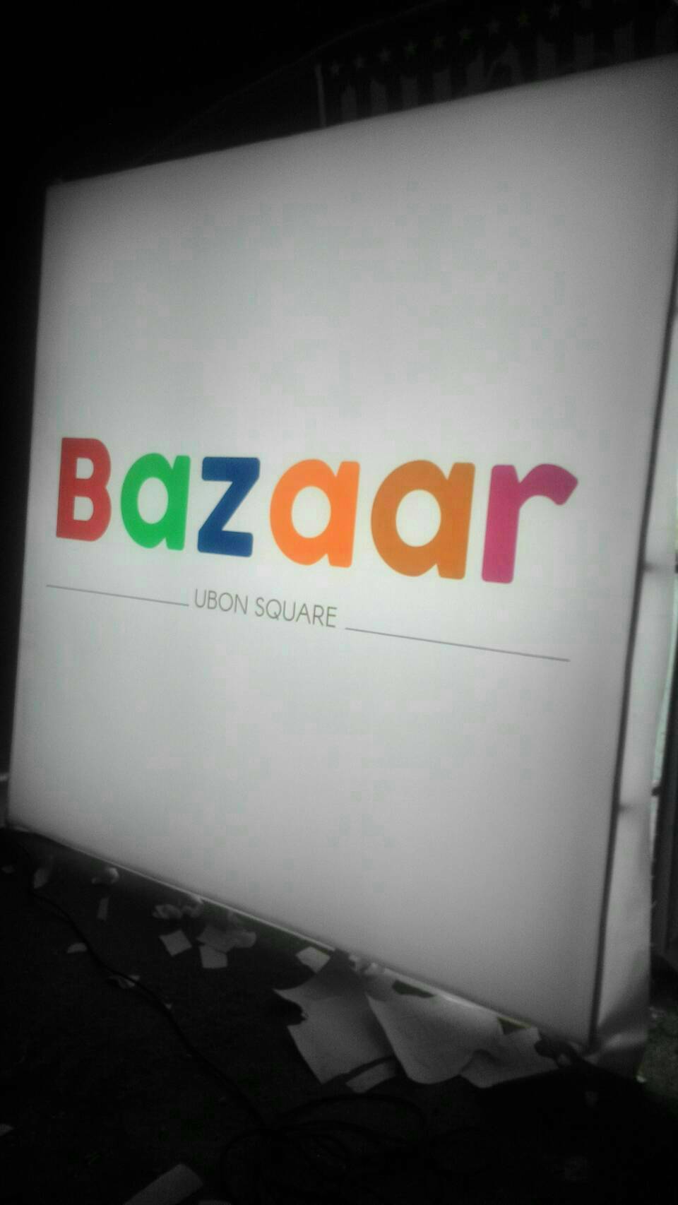 อักษรไฟและกล่องป้ายไฟ