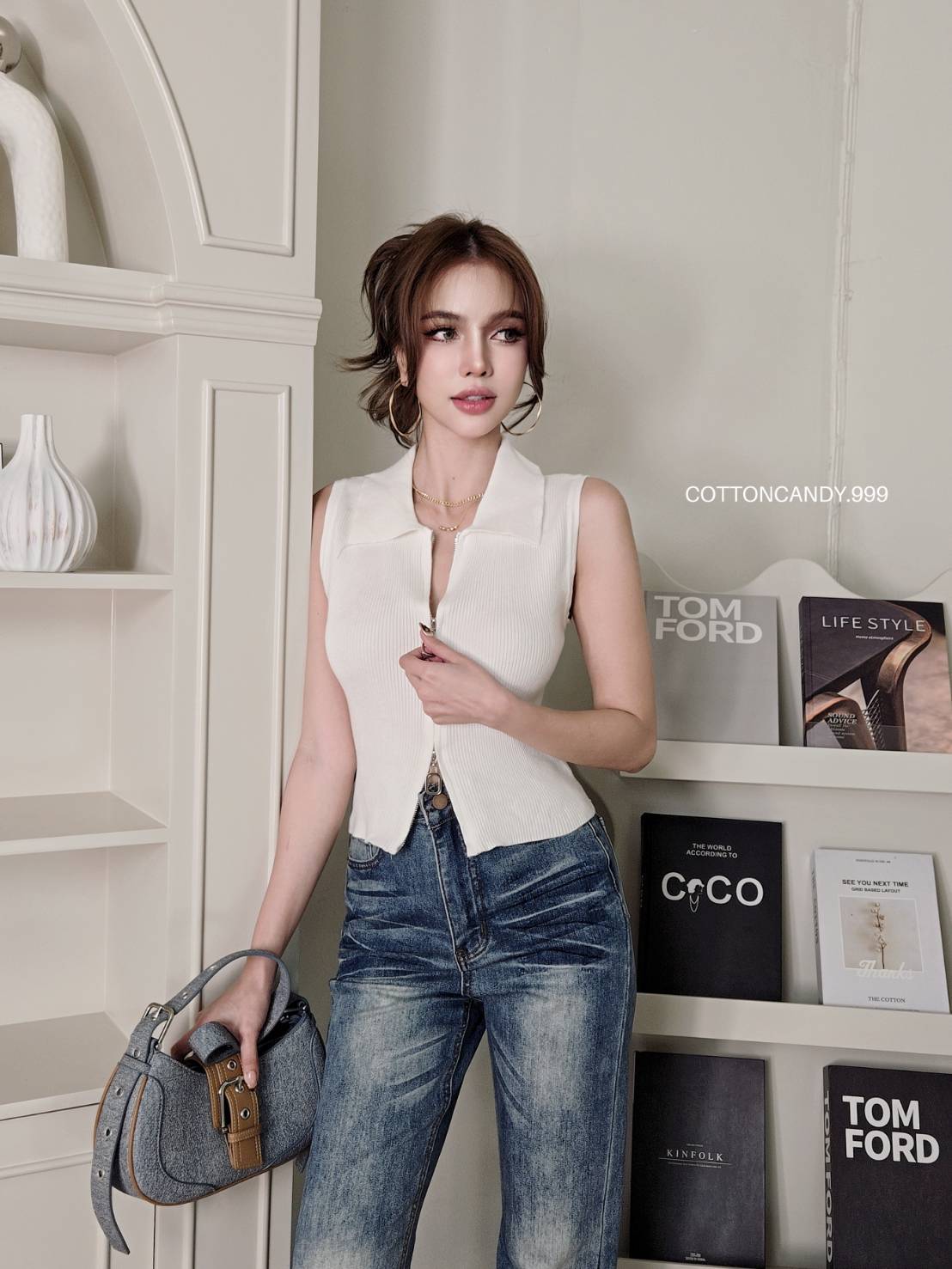Tag#cottoncandy โอ้วววว เสื้อรุ่นนี้ตัวจึ้งสุดๆจร้าาา. รุ่นนี้สั้งทอพรีเมี่ยม เนื้อดีมาดๆ ยืดหยุ่นเข้ารูปตามสัดส่วน ใส่แล้วปั้ว แพทเทิลนี้ใส่แล้วดูหุ่นดีมากๆ โทนสีดี งานดี จัดได้เลยครบสีคร่าา