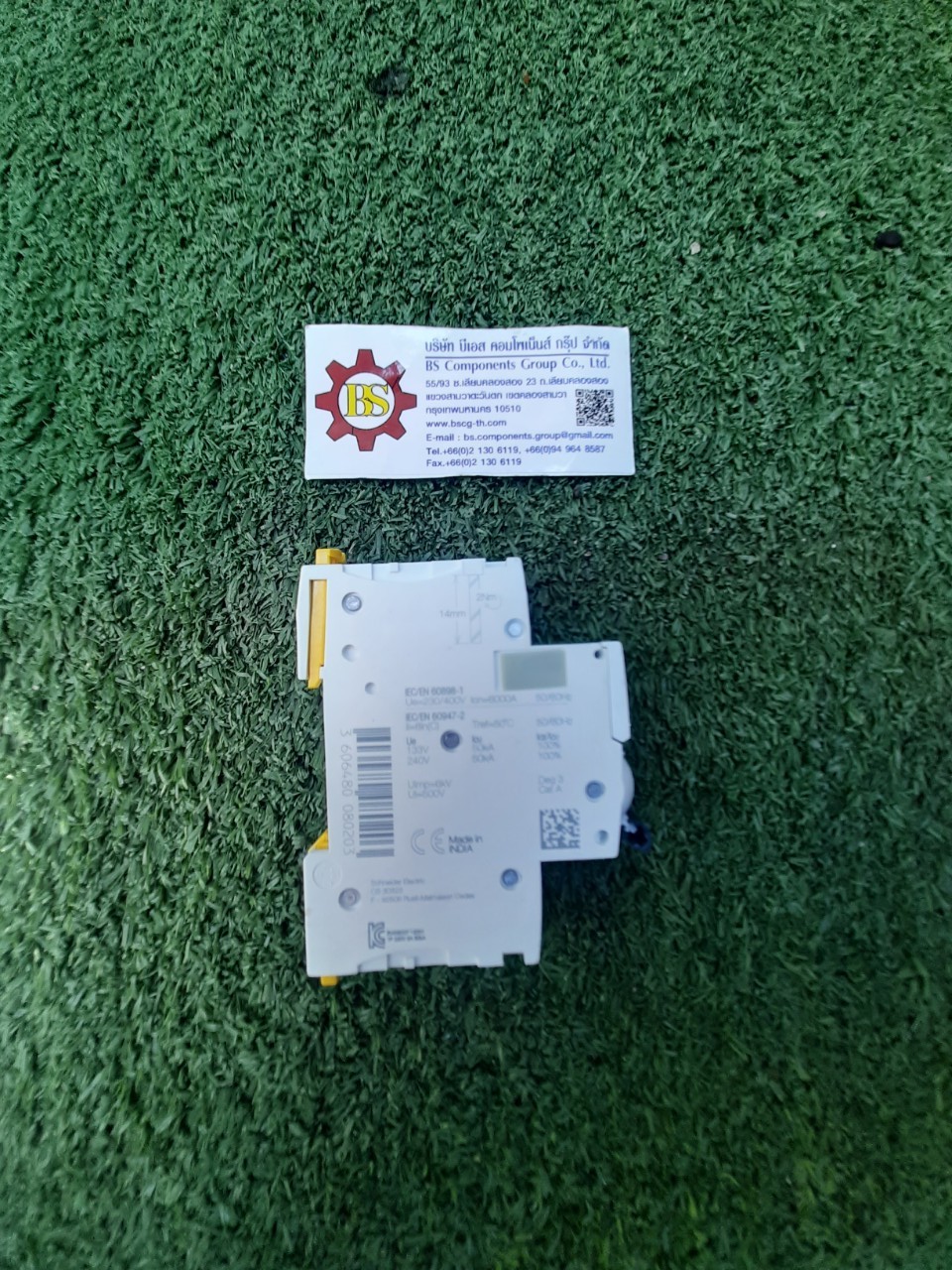 Schneider : MCB. iC60N (A9F74102) 1P 2A