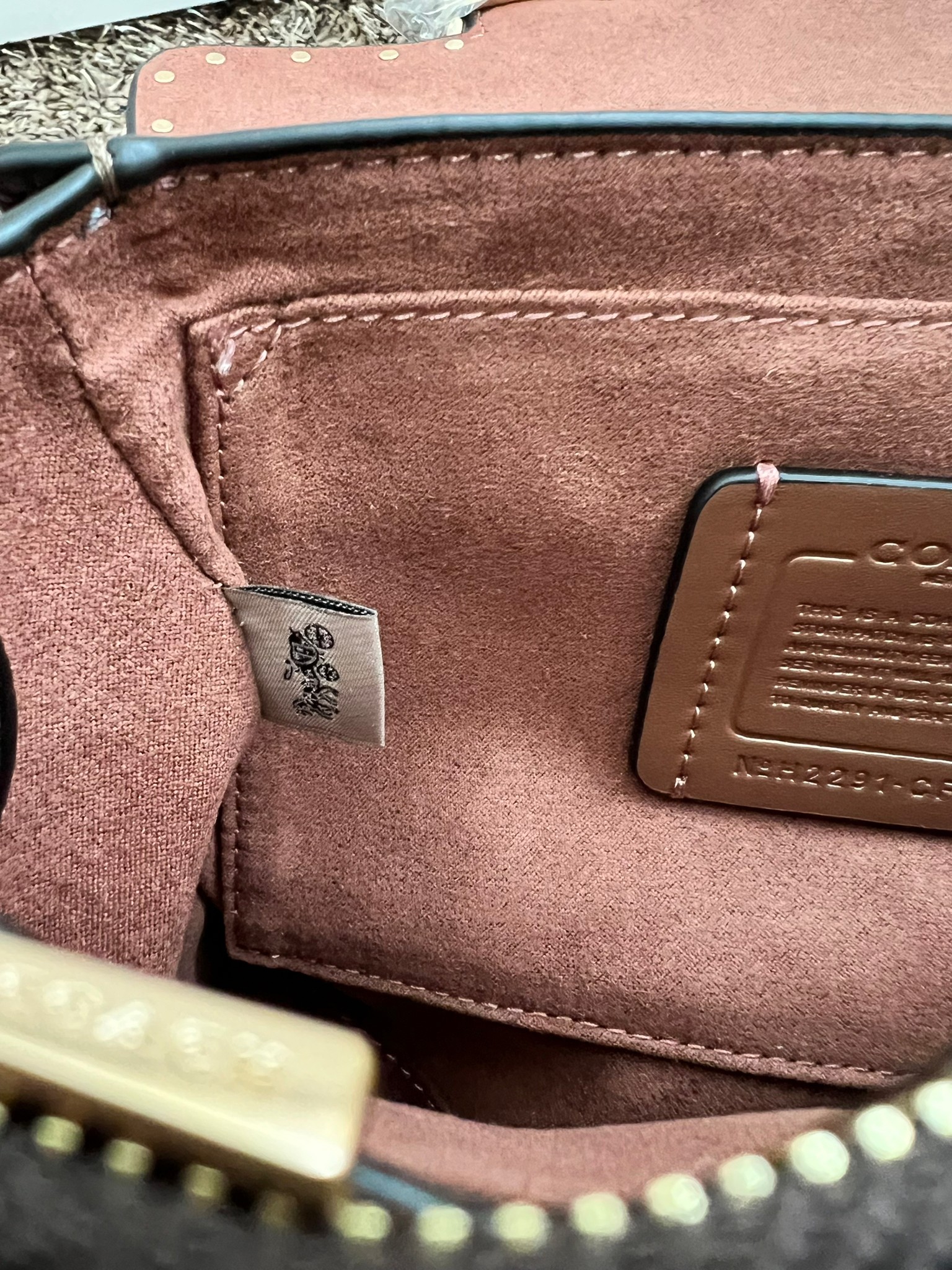 กระเป๋าสะพายไฮโซเรียบหรูดูแพงแบรนด์เนมโค้ชขนาด 8.5 นิ้ว หนังแท้ Coach Morgan Top Handle Satchel ((CE569//CF321//CF322))