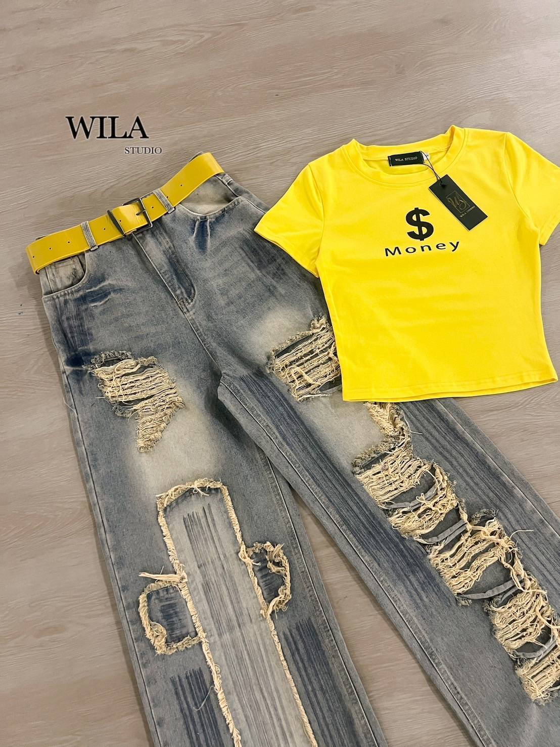 Tag: WILA Detail:setเสื้อ+กางเกงขายาว+เข็มขัด เสื้อแขนสั้นทรงคอกลมงานตัดเย็บอย่างดีเข้าทรงสวยโทนสีขับผิวมากค่าาพร้อมแต่งอักษรสีดำสุดเท่ มาพร้อมกางเกงยีนส์ขายาวสีฟอกอย่างดีงานผ้าสวยมีน้ำหนัก ทรงกระบอกแต่งขาดช่วงเข่าพร้อมเข็มขัดหนังแมชเข้ากันเข้าเซ็ทกันสุดๆ
