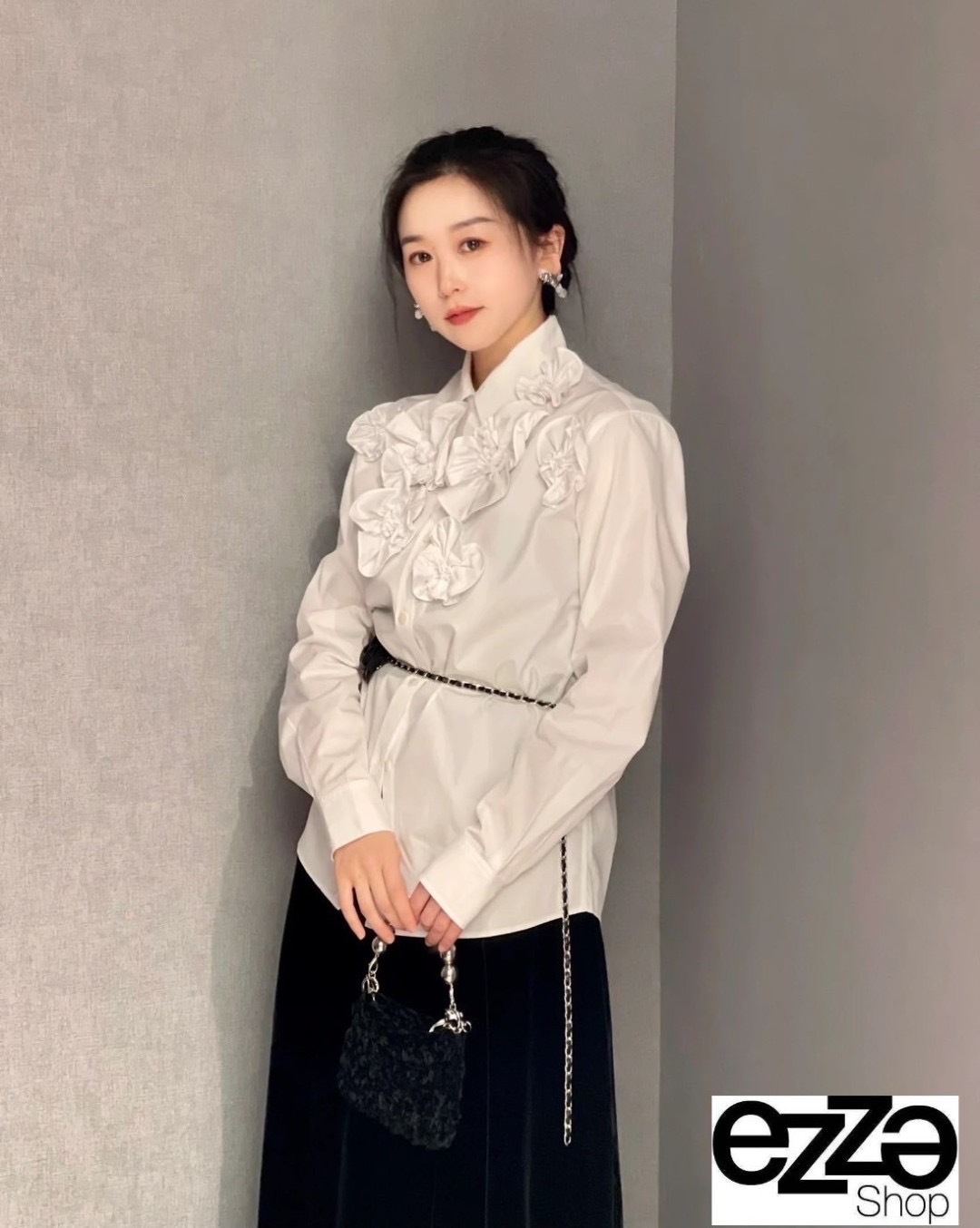 เสื้อเชิ๊ตผ้าคอตตอนสวยมาก ปักดอกไม้ 3D สวยมาก ผ้าเกรดดีมาก งานมิลเลอร์