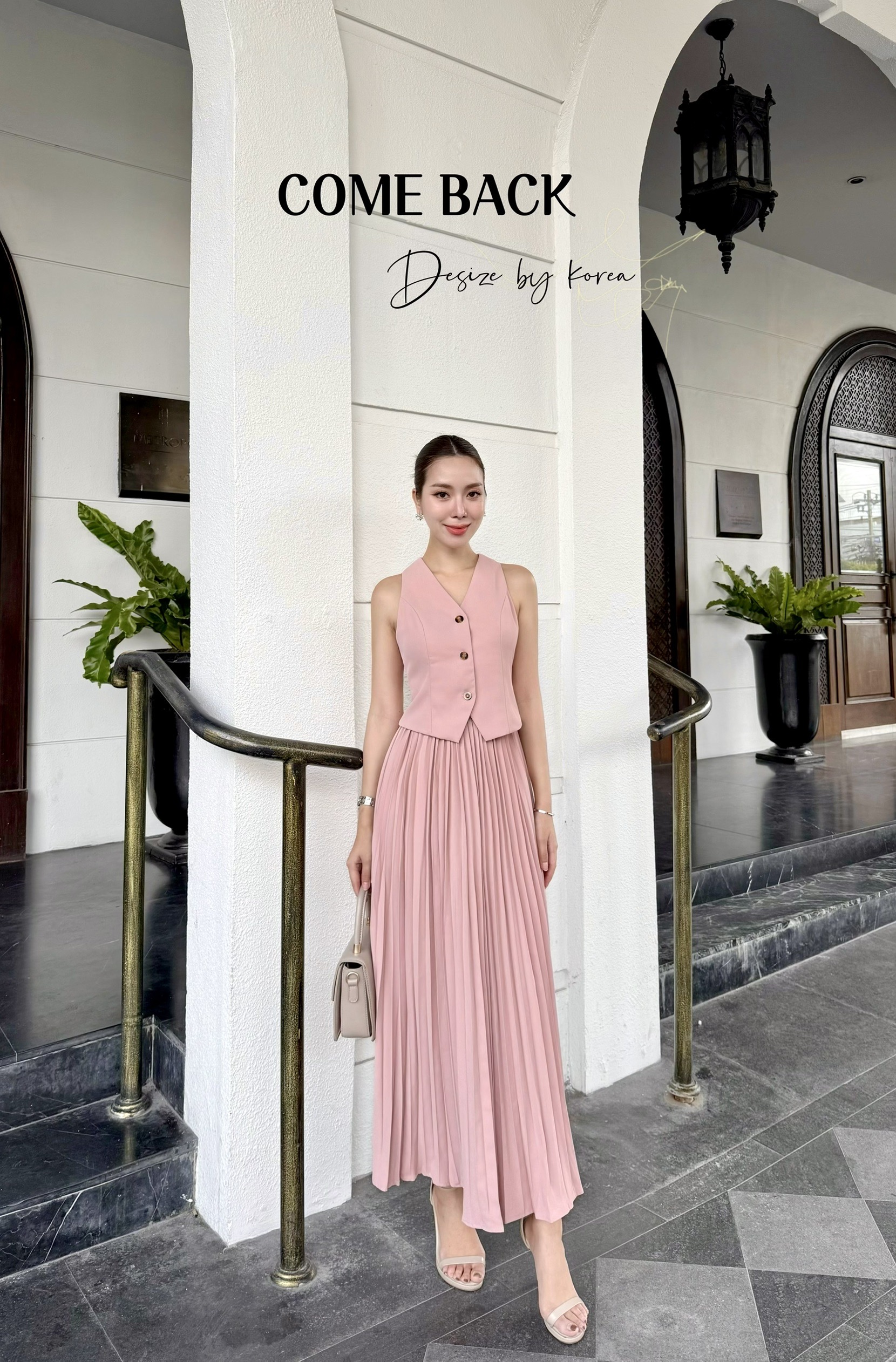 set เสื้อกล้ามแต่งกระดุมหน้า+ กระโปรงยาวทรงพลีส ทรงสวยหวาน ทันสมัย ใส่แล้วดูเป็น สาวน่ารัก โทนสีมินิมอล จะใส่ทำงานหรือใส่ไปคาเฟ่ ก็ดูดีที่สุด
