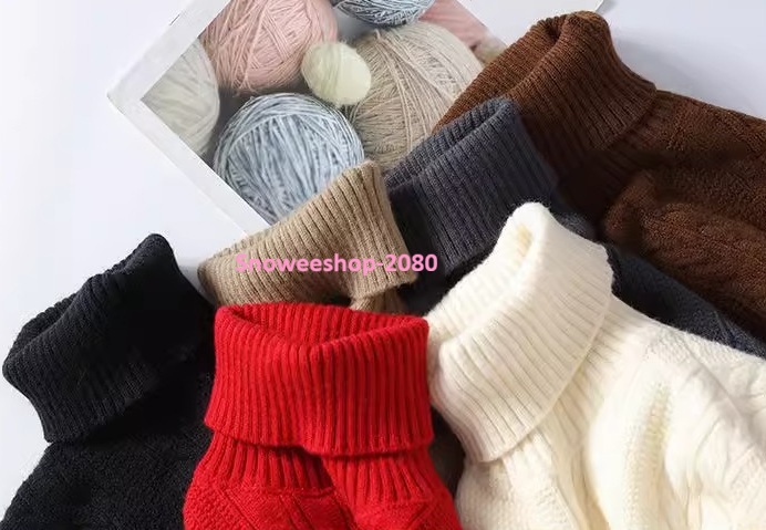 หนาวนี้ไม่กลัวอ้วน สเวตเตอร์คอเต่าทรงหลวม ใส่ได้ทั้งชายหญิง อุ่น นุ่ม หนา ใส่สบายสุด ๆ จะใส่เป็นตัวเดียว หรือเลเยอร์ข้างในก็เท่ทุกลุค มีให้เลือกถึง 4 เฉดสีสวยคลาสสิก ขนาดใหญ่พิเศษ 2XL – 8XL (ไซส์ถึง 59 นิ้ว!) ใส่เที่ยวเมืองหนาว ใส่เดินเล่นเกาหลี หรือญี่ปุ