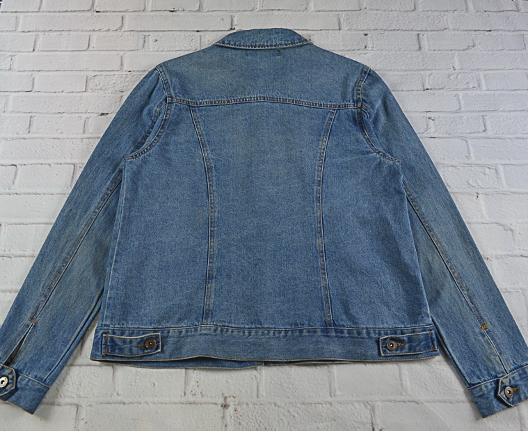 FOREVER 21 อกจริง39' (S) เสื้อแจ็คเก็ตยีนส์ เสื้อยีนส์แขนยาวหญิงชาย ผ้านิ่มไม่แข็งใส่สบาย ใส่คลุมกันแดด