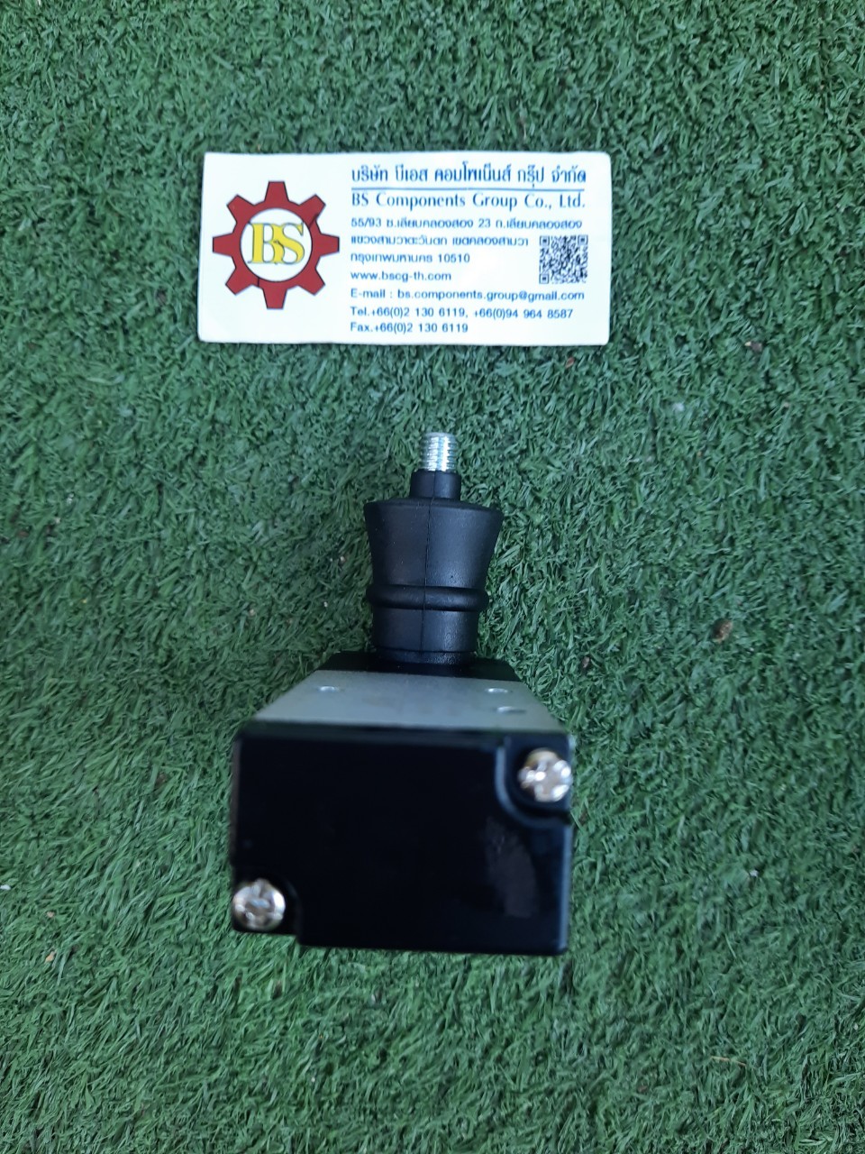 SFC : Hand control valve 4H230-08C 5/3way PT1/4 Return