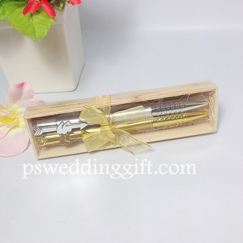ปากกาทองเงิน แพ็คกล่องไม้ ผูกโบว์