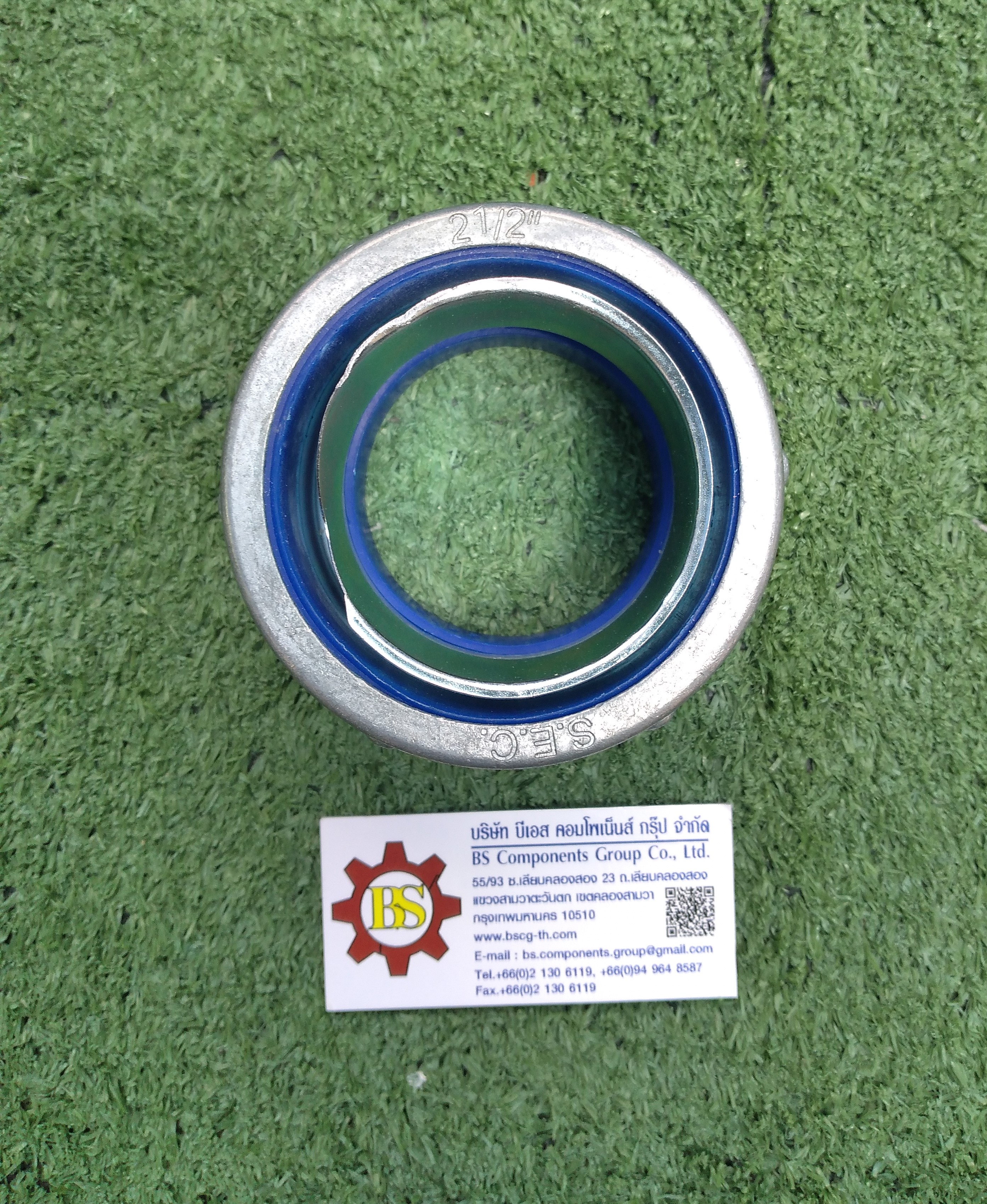 SEC : คอนเนคเตอร์ท่ออ่อนกันน้ำตัวหนอน สีดำ ตรง 2.1/2"