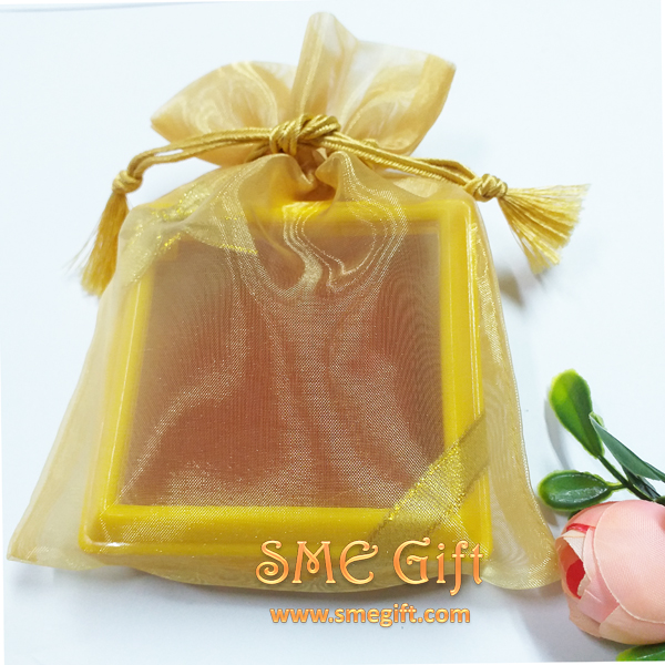 พระพิฆเนศ ประทับยืน พร้อมกล่องและถุงไหมแก้ว BB005 ชิ้น